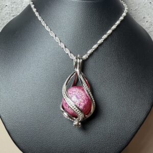 Twisted Teardrop Pendant